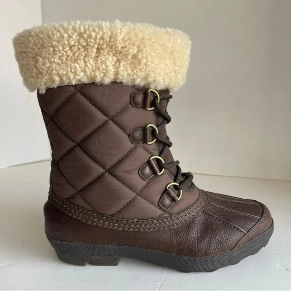 UGG Shoes - UGG Women's NEWBERRY 3224-STT Quitted Snow Boot (Waterproof, Shearling Lined)